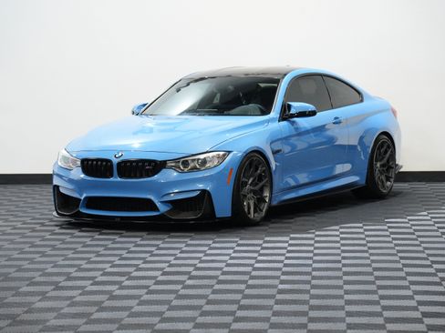 Used 2017 BMW M4 Coupe w/ Competition Package RWD image 3