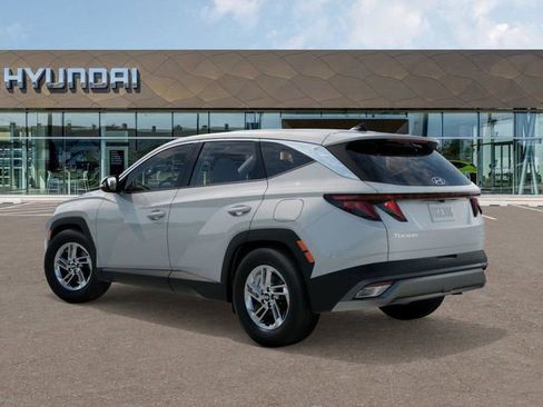 New 2026 Hyundai Tucson SE image 6
