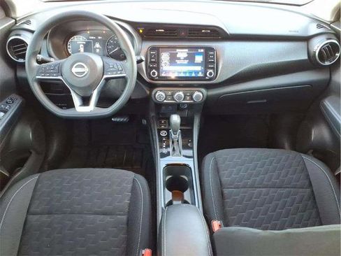 Certified 2024 Nissan Kicks SV image 11