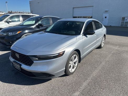 Used 2025 Honda Accord LX image 2