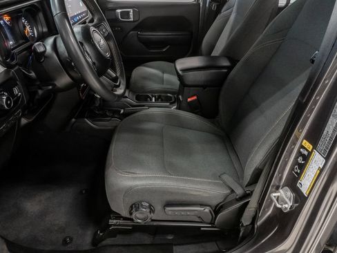 Used 2024 Jeep Wrangler Unlimited Sport AWD/4WD image 10