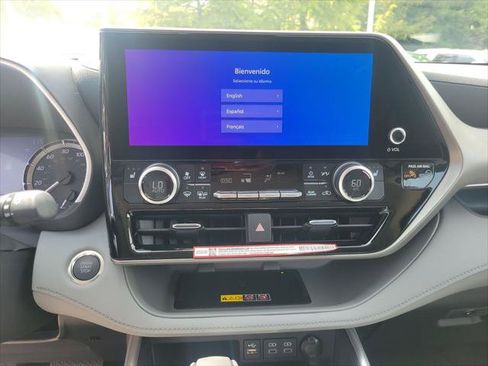 Certified 2026 Toyota Highlander XLE AWD/4WD image 26