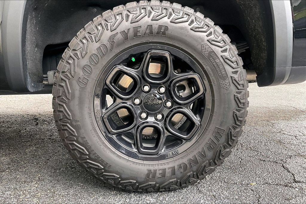 Used 2024 Chevrolet Silverado 1500 ZR2 w/ ZR2 Bison Edition AWD/4WD image 33