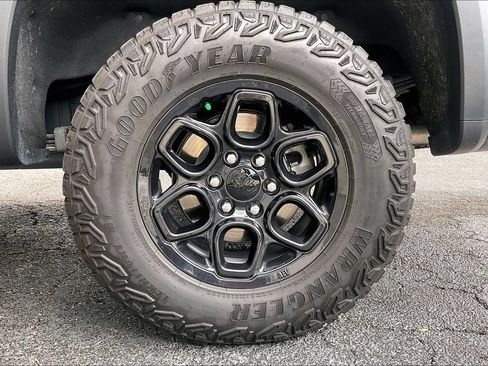 Used 2024 Chevrolet Silverado 1500 ZR2 w/ ZR2 Bison Edition AWD/4WD image 33