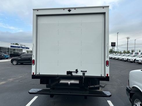 New 2024 GMC Savana 3500 Extended w/ Power Convenience Package image 7