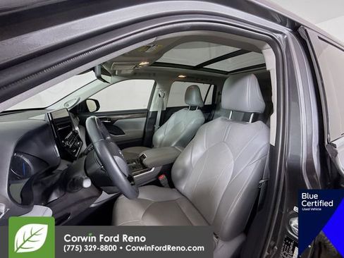 Used 2021 Toyota Highlander Platinum AWD/4WD image 25