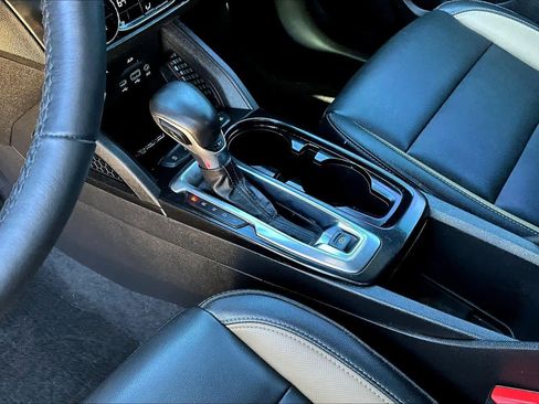 Used 2021 Chevrolet TrailBlazer ACTIV w/ Technology Package image 12