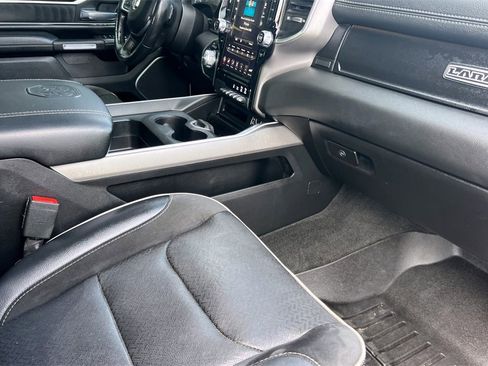 Used 2020 RAM 1500 Laramie image 19