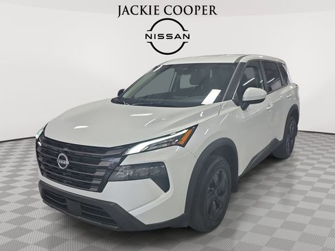 New 2026 Nissan Rogue SV FWD image 1