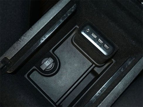 Used 2018 Dodge Charger R/T image 19