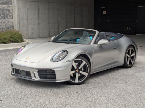 Certified 2025 Porsche 911 Carrera RWD image 1