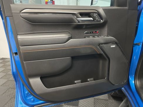 Used 2022 GMC Sierra 1500 AT4 w/ AT4 Preferred Package image 17