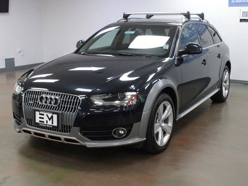 Used 2016 Audi A4 Premium Plus w/ Technology Package image 4