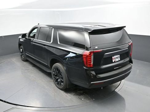 Used 2024 GMC Yukon XL SLT w/ SLT Luxury Package AWD/4WD image 46