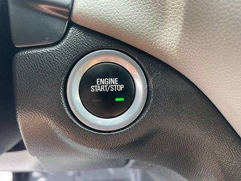 Used 2019 Chevrolet Equinox LT AWD/4WD image 7