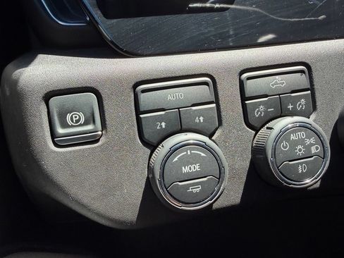 Used 2024 Chevrolet Silverado 1500 RST AWD/4WD image 29