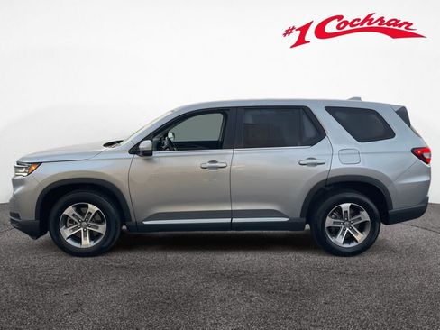 Used 2025 Honda Pilot EX-L image 4