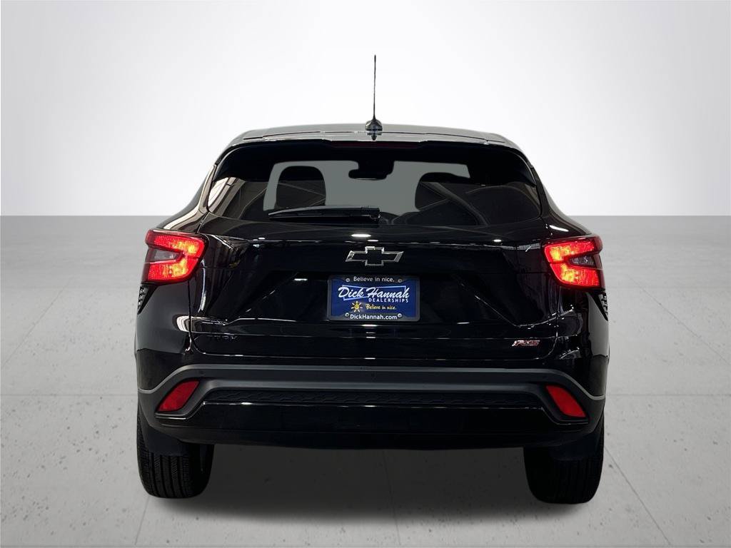 Certified 2025 Chevrolet Trax RS w/ Driver Confidence Package FWD image 11