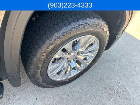 Used 2025 GMC Sierra 1500 Denali AWD/4WD image 18