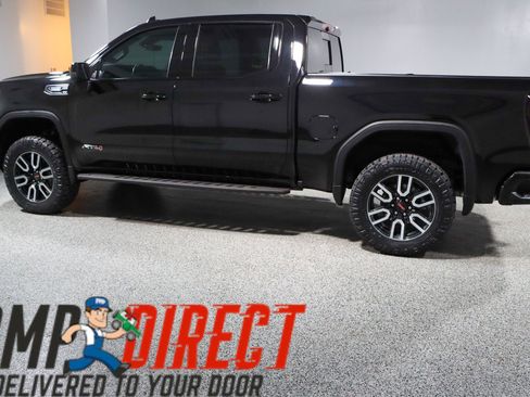 Used 2024 GMC Sierra 1500 AT4 w/ Technology Package AWD/4WD image 10