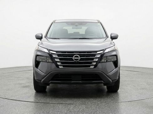 Used 2025 Nissan Rogue SV AWD/4WD image 2