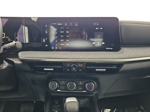 Used 2026 Nissan Kicks S FWD image 17