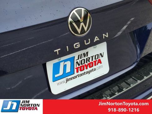 Used 2023 Volkswagen Tiguan SEL R-Line AWD/4WD image 10