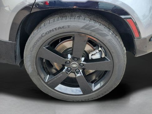 Used 2024 Land Rover Defender 110 X-Dynamic SE image 30