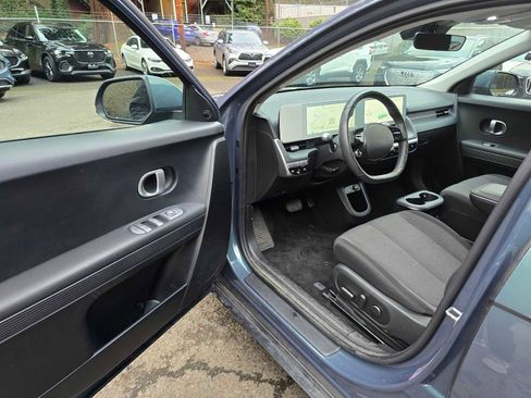 Used 2024 Hyundai Ioniq 5 SE image 19