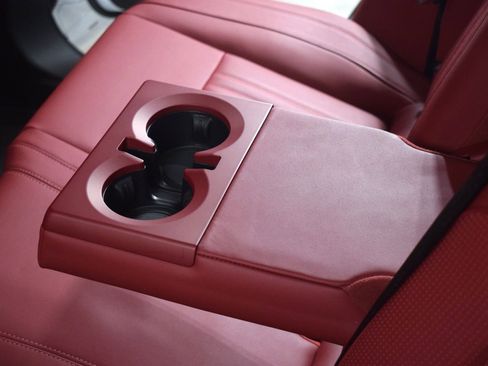 Used 2023 Maserati Grecale Modena AWD/4WD image 21
