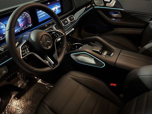 New 2025 Mercedes-Benz GLE 580 4MATIC image 4