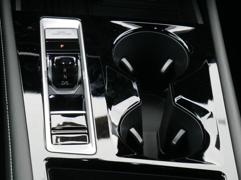 New 2026 Volkswagen Atlas Cross Sport SE image 9