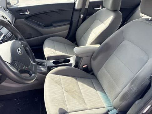 Used 2016 Kia Forte LX FWD image 11