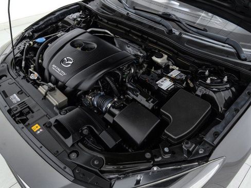 Used 2018 MAZDA MAZDA3 Touring FWD image 50