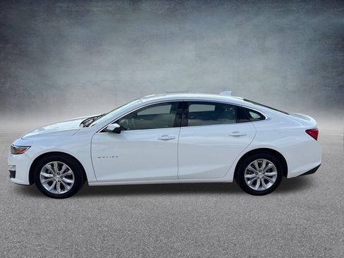 Used 2024 Chevrolet Malibu LT FWD image 2