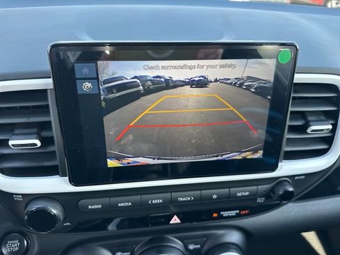 New 2026 Hyundai Venue SEL FWD image 32