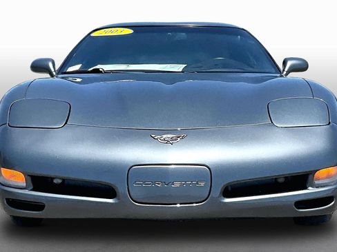 Used 2003 Chevrolet Corvette Coupe w/ Preferred Equipment Group RWD image 3