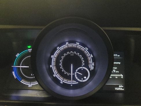 Used 2023 Hyundai Elantra Blue image 23