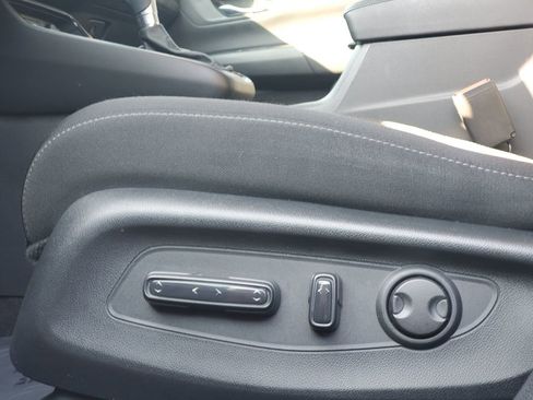 Used 2024 Honda CR-V EX image 13