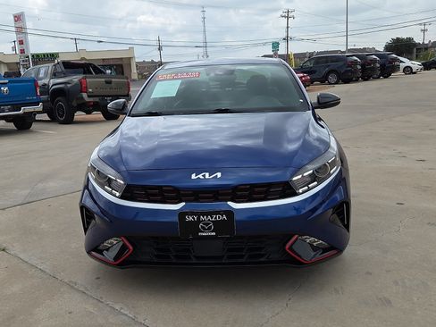 Used 2024 Kia Forte GT-Line w/ GT-Line Premium Package FWD image 2