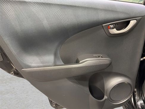 Used 2010 Honda Fit Sport image 23