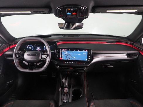 Used 2025 Dodge Charger Daytona Scat Pack w/ Track Pack image 3