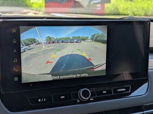 New 2026 Mitsubishi Outlander LE AWD/4WD image 9