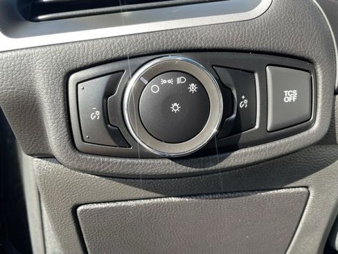 Used 2024 Ford Edge SE image 16