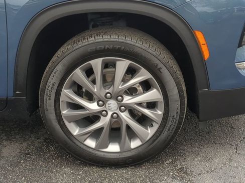 Used 2025 Buick Enclave Preferred image 11