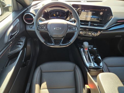 New 2026 Chevrolet Trax RS w/ Driver Confidence Package image 10