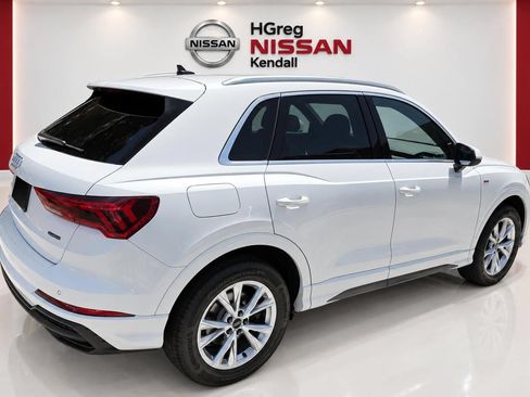 Used 2024 Audi Q3 2.0T Premium AWD/4WD image 4