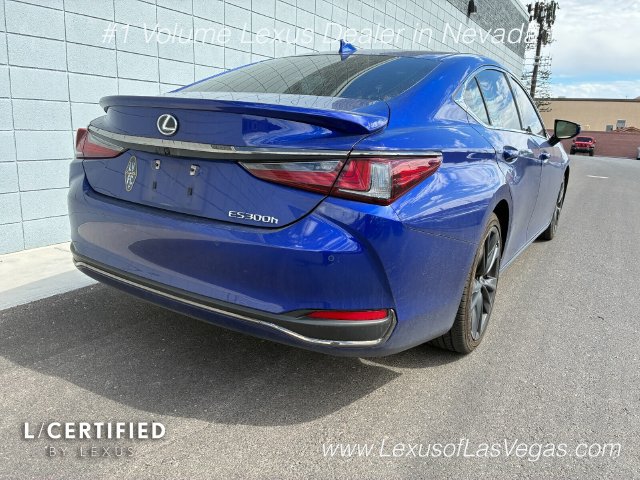Used 2023 Lexus ES 300h F Sport w/ Accessory Package (Z1) FWD image 3