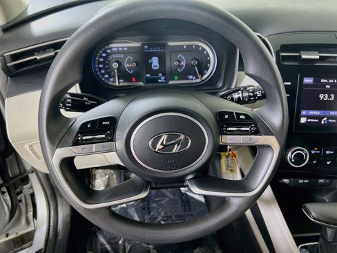Used 2023 Hyundai Tucson SE AWD/4WD image 11