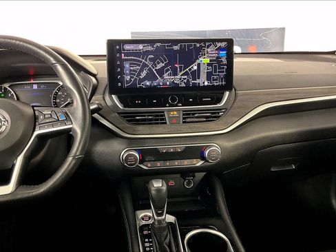 Certified 2023 Nissan Altima 2.5 SL FWD image 12